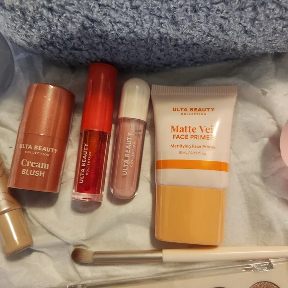 Ulta Beauty Collection with Blue Bag and Assorted Cosmetics - Picture 4 of 8